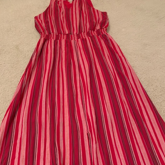 ❤️ Striped Red Halter Dress ❤️ - Picture 8 of 16